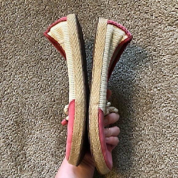 UGG Catrin Crochet Slip Ons Coral Red Pink Beige Espadrille LEATHER Flats US 8 - Picture 8 of 13